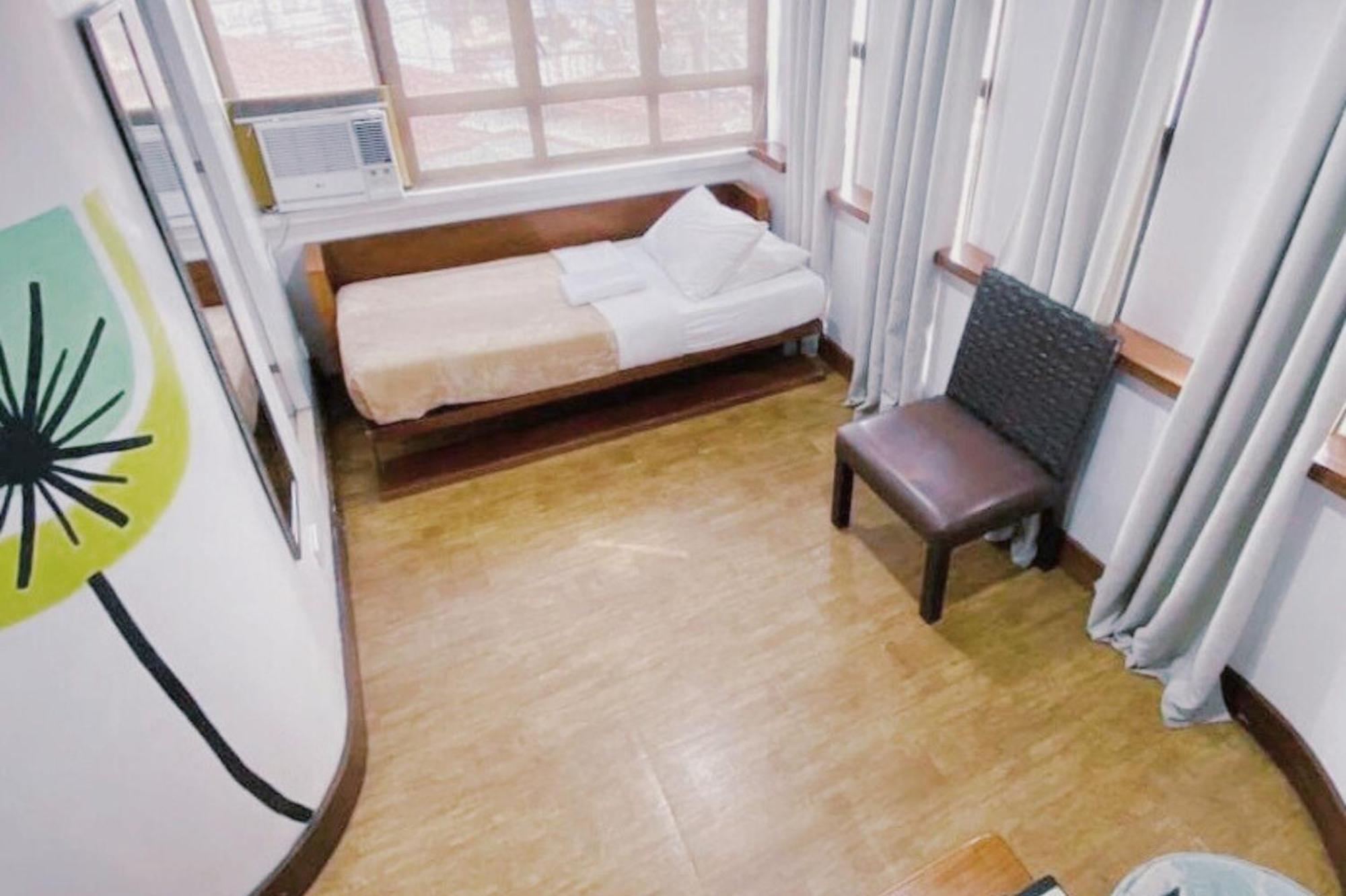 Urban Inn Iloilo Pokoj fotografie