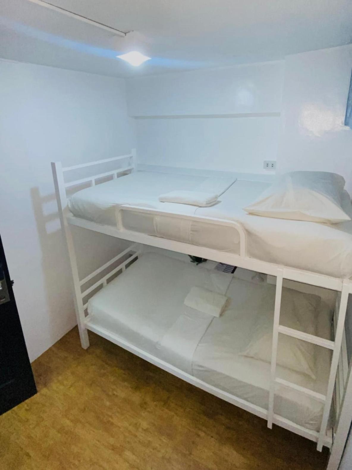 Urban Inn Iloilo Pokoj fotografie